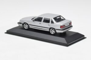 Volvo 850 Stříbrný Minichamps 1:43 430171402 Kov – obrázek 3 z 4