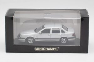 Volvo 850 Stříbrný Minichamps 1:43 430171402 Kov – obrázek 4 z 4