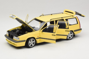 Volvo 850 T-5R Kombi Cream Yellow AUTOart 1:18 79506 Kov – obrázek 2 z 8