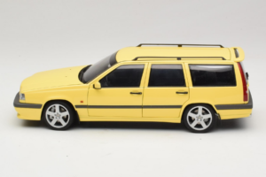 Volvo 850 T-5R Kombi Cream Yellow AUTOart 1:18 79506 Kov – obrázek 4 z 8