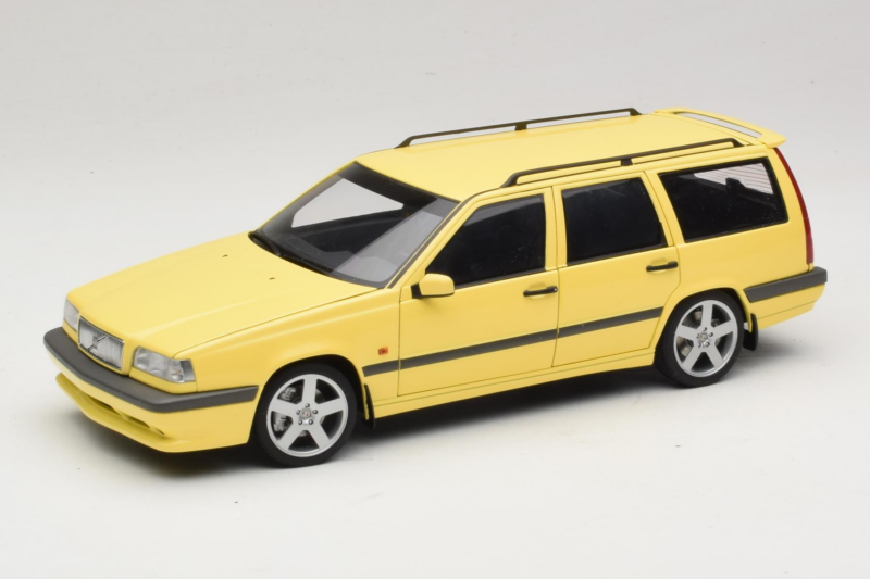 Volvo 850 T-5R Kombi Cream Yellow AUTOart 1:18 79506 Kov