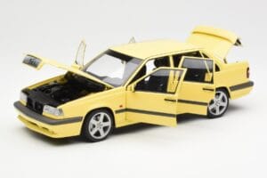 Volvo 850 T-5R Žlutý AUTOart 1:18 79501 Kov – obrázek 2 z 8