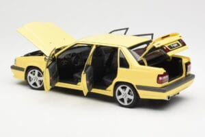 Volvo 850 T-5R Žlutý AUTOart 1:18 79501 Kov – obrázek 5 z 8