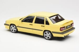 Volvo 850 T-5R Žlutý AUTOart 1:18 79501 Kov – obrázek 7 z 8