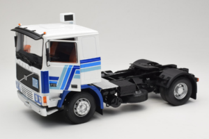 Volvo F12 Modrý Bílý Road Kings 1:18 RK180033 Kov – obrázek 2 z 8