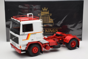 Volvo F12 Bílý Červený Road Kings 1:18 RK180031 Kov – obrázek 8 z 8