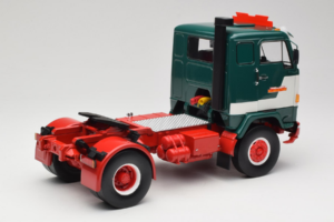 Volvo F88 Bilspedition Zelený Bílý MCG 1:18 MCG18139 Kov – obrázek 3 z 8
