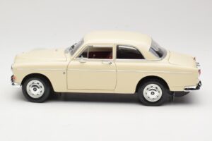 Volvo P121 Amazon Bílý Revell 1:18 08866 Kov – obrázek 4 z 8