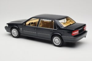 Volvo S90 Royal Blue DNA 1:18 DNA000088 Kov – obrázek 5 z 6
