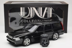 Volvo V70 R P80 Černý DNA 1:18 DNA000232 Kov – obrázek 6 z 6