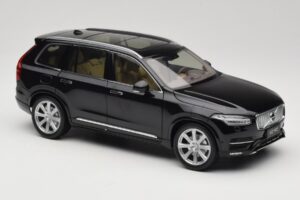 Volvo XC90 Onyx Black Paudi Model 1:18 9430842 Kov – obrázek 6 z 8