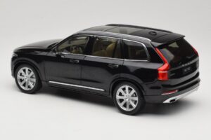 Volvo XC90 Onyx Black Paudi Model 1:18 9430842 Kov – obrázek 7 z 8