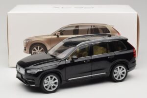 Volvo XC90 Onyx Black Paudi Model 1:18 9430842 Kov – obrázek 8 z 8