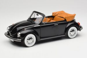 Volkswagen Beetle 1303 Kabriolet Černý Norev 1:18 188533 Kov