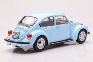 Volkswagen Beetle 1303 Světle Modrý Norev 1:18 188532 Kov – obrázek 2 z 6