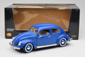 Volkswagen Beetle Modrý Bburago 1:18 23124646 Kov – obrázek 8 z 8