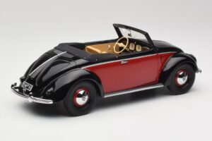 Volkswagen Beetle Hebmuller Kabriolet Černý & Červený Minichamps 1:18 107054230 Pryskyřice – obrázek 2 z 6