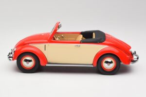 Volkswagen Beetle Hebmuller Kabriolet Červený & Krémový Minichamps 1:18 107054231 Pryskyřice – obrázek 3 z 6