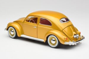 Volkswagen Beetle Zlatý Bburago 1:18 3361 Kov – obrázek 7 z 8
