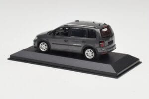 Volkswagen Cross Touran Platinum Šedý Minichamps 1:43 400056170 Kov – obrázek 3 z 4