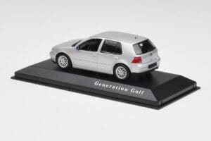 Volkswagen Golf Mk4 Reflex Stříbrný Minichamps 1:43 4527111022 Kov – obrázek 3 z 4