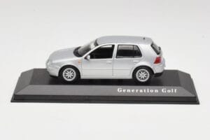 Volkswagen Golf Mk4 Reflex Stříbrný Minichamps 1:43 4527111022 Kov
