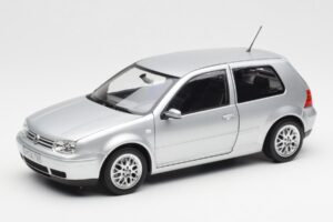 Volkswagen Golf Mk5 GTI Stříbrný Norev 1:18 188570 Kov