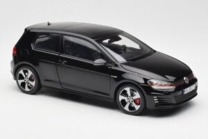 Volkswagen Golf Mk7 GTI Černý Norev 1:18 188550 Kov – obrázek 6 z 8