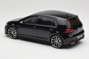 Volkswagen Golf R Mk7 Deep Black Otto 1:18 OT417 Pryskyřice – obrázek 5 z 6