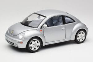 Volkswagen New Beetle Reflex Stříbrný Metalíza Bburago 1:18 3322 Kov