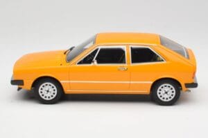 Volkswagen Scirocco GTI Mk1 Jaune Marino Otto 1:18 OT467 Pryskyřice – obrázek 3 z 6