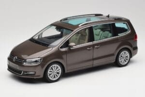 Volkswagen Sharan 7N Dubová Hnědá Metalíza Minichamps 1:18 110051001 Kov