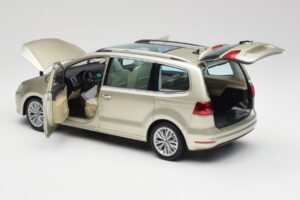 Volkswagen Sharan 7N Reflex Stříbrná Metalíza Minichamps 1:18 110051002 Kov – obrázek 5 z 8