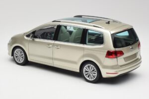 Volkswagen Sharan 7N Reflex Stříbrná Metalíza Minichamps 1:18 110051002 Kov – obrázek 7 z 8