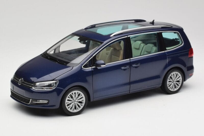 Volkswagen Sharan 7N Shadow Modrá Metalíza Minichamps 1:18 110051100 Kov