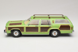 Wagon Queen Family Truckster National Lampoon's Vacation GreenLight 1:18 19013 Kov – obrázek 3 z 6