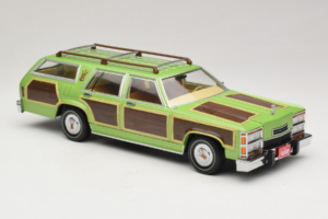 Wagon Queen Family Truckster National Lampoon's Vacation GreenLight 1:18 19013 Kov – obrázek 4 z 6