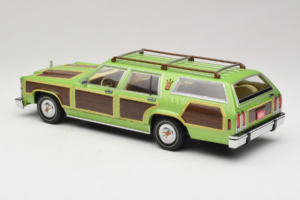 Wagon Queen Family Truckster National Lampoon's Vacation GreenLight 1:18 19013 Kov – obrázek 5 z 6