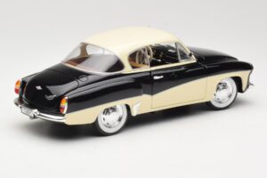 Wartburg 311 Coupe Černý & Béžový Revell 1:18 8419 Kov – obrázek 3 z 8