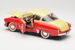 Wartburg 311 Coupe Červený & Béžový Revell 1:18 8418 Kov – obrázek 5 z 8