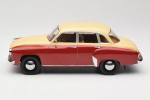 Wartburg 311 Dark Red Beige MCG 1:18 MCG18299 Kov – obrázek 3 z 6