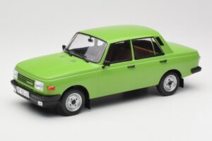 Wartburg 353 Zelený MCG 1:18 MCG18062 Kov