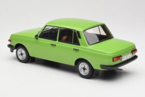 Wartburg 353 Zelený MCG 1:18 MCG18062 Kov – obrázek 5 z 6