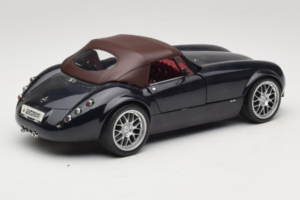 Wiesmann Roadster MF Carbon Black Revell 1:18 WIESMANN001 Kov – obrázek 4 z 9