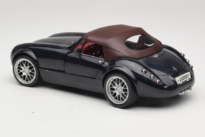 Wiesmann Roadster MF Carbon Black Revell 1:18 WIESMANN001 Kov – obrázek 6 z 9
