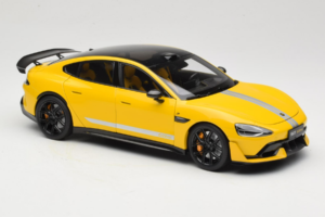 Xiaomi SU7 Ultra Žlutý OEM 1:18 BHR9995CN Kov – obrázek 6 z 8
