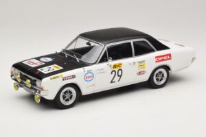 Opel Commodore A #29 J-L. Clarr / J-P. Peyroux Tour de France Automobile 1971 MCG 1:18 MCG18562R Kov