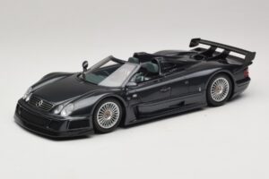 Mercedes AMG CLK GTR Roadster Šedý GT Spirit 1:18 GT960 Pryskyřice