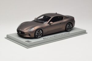 Maserati GranTurismo Trofeo Rame Folgore BBR 1:18 P18240AMAS Pryskyřice – obrázek 2 z 7