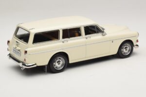 Volvo Amazon Kombi Pearl White Norev 1:18 188750 Kov – obrázek 2 z 6